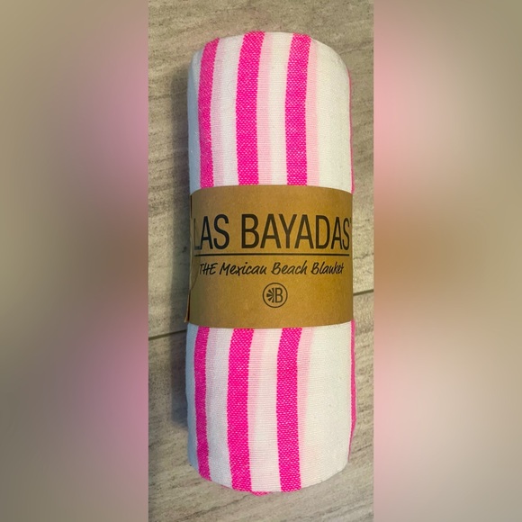 Las Bayadas Beach Blanket - NEW IN PACKAGING! - Picture 2 of 4